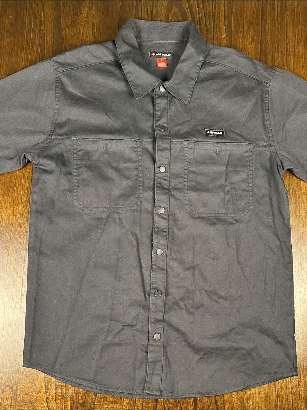 Airwalk Men's Black Short-Sleeve Button-Down Work Shirt